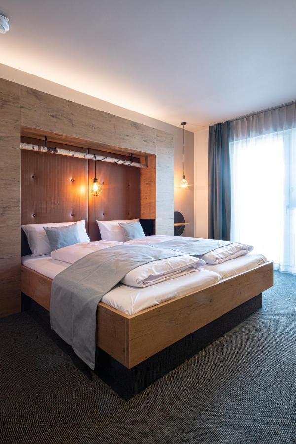 Riku Hotel Goeppingen Exterior photo