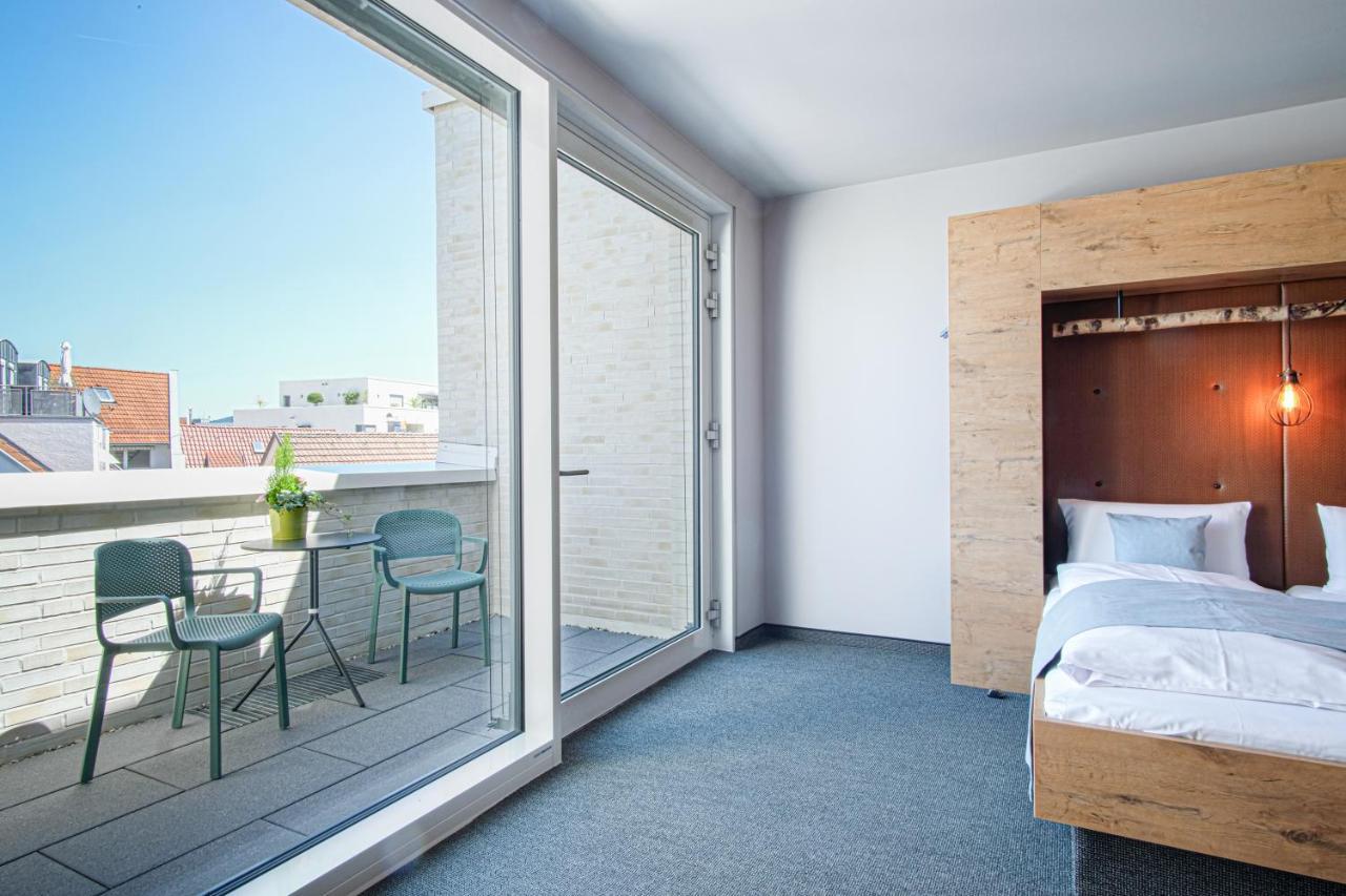 Riku Hotel Goeppingen Exterior photo